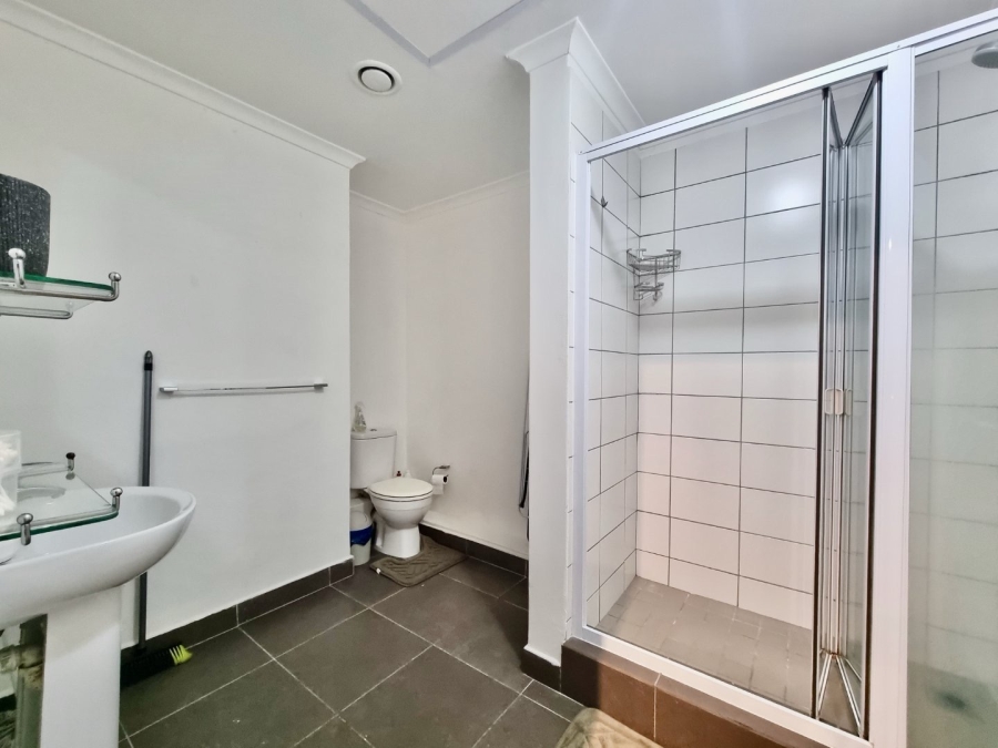 To Let 1 Bedroom Property for Rent in Salt River Western Cape